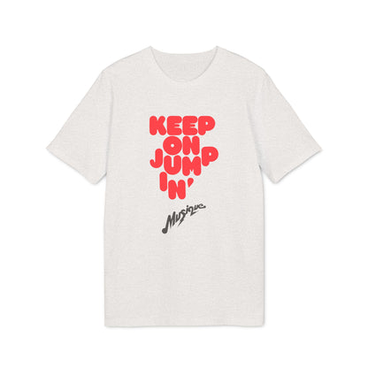 Light grey t-shirt with red "KEEP ON JUMPIN'" and "Musique" text.