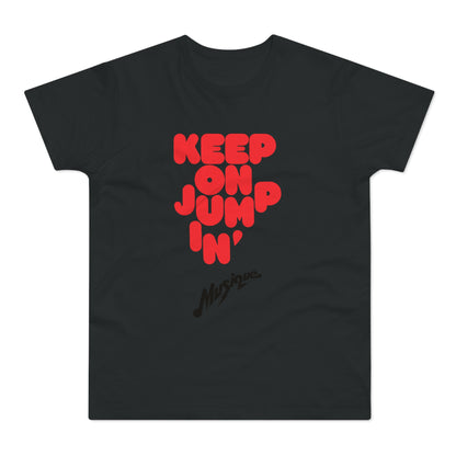 Black t-shirt with red text "KEEP ON JUMP IN'" and "Musique" graphic.